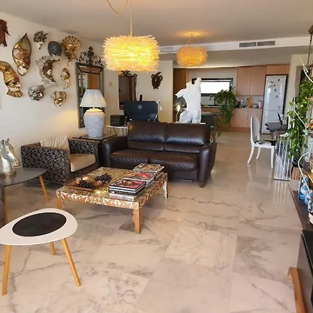 Apartamento En Hills Apartamento *